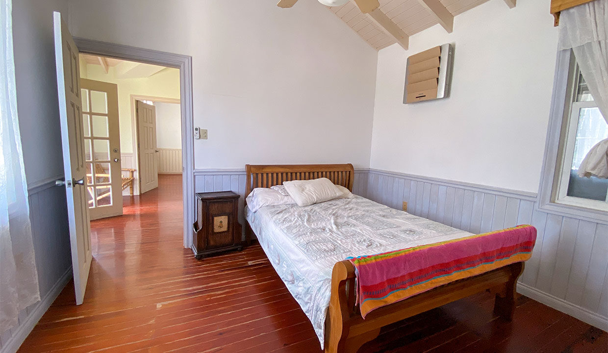 House-in-st-georges-caye-bedroom3-1