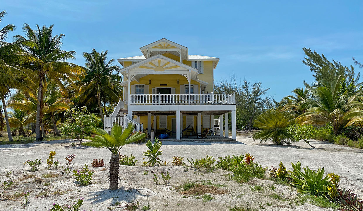 House-in-st-georges-caye-front1