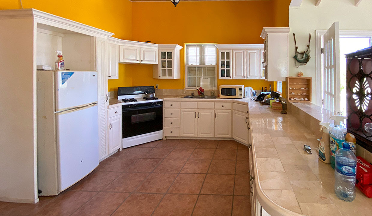 House-in-st-georges-caye-kitchen
