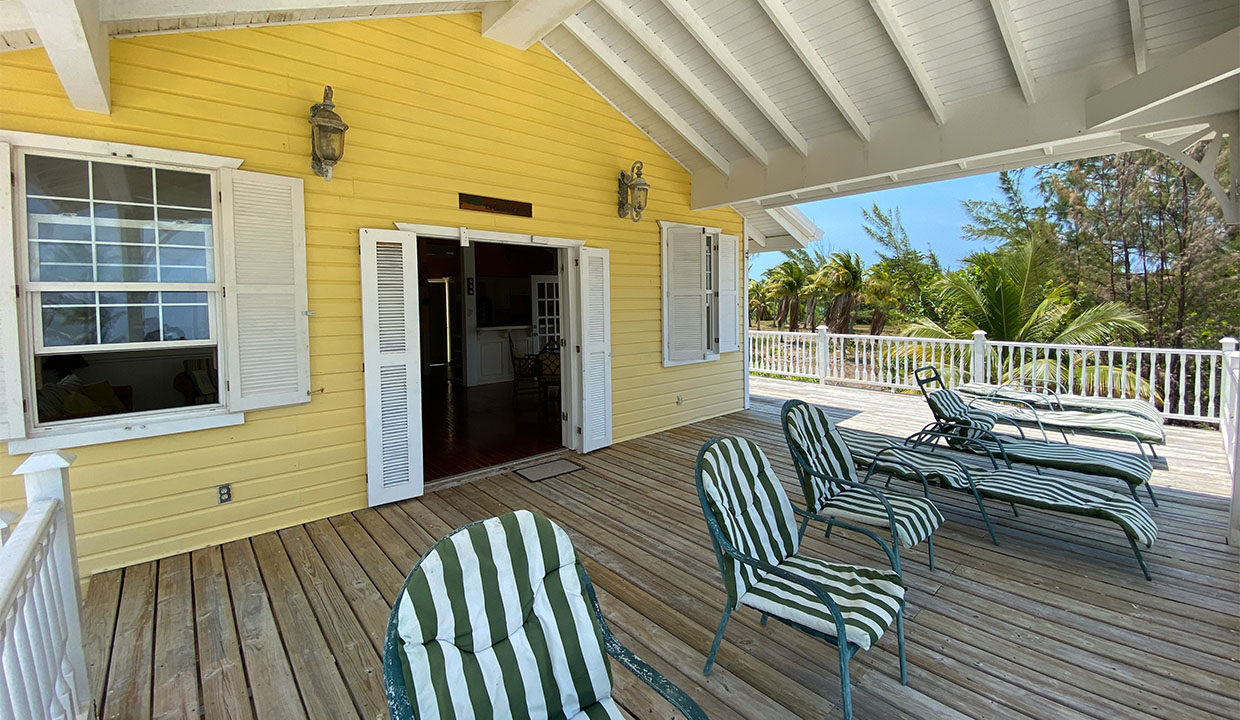 House-in-st-georges-caye-porch2